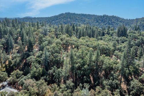 19635 Wolf Creek Rd, Grass Valley, CA, 95949-6921 | Card Image