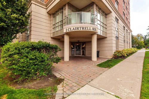 208-2 Clairtrell Rd, North York, ON, M2N7H5 | Card Image