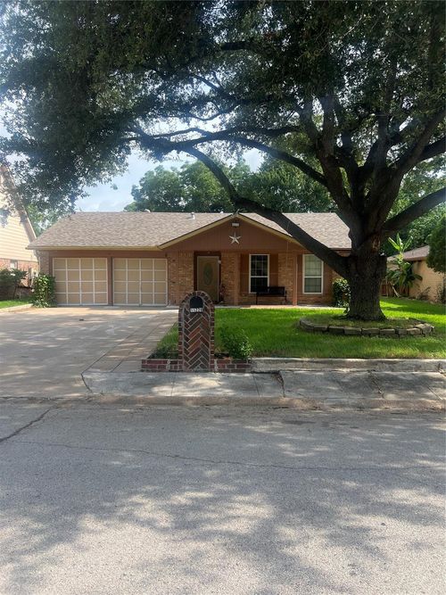 11226 Langdon Ln, Houston, TX, 77072-4916 | Card Image