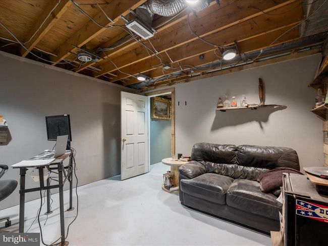 161 Apache Trl, House other with 3 bedrooms, 3 bathrooms and null parking in Chester Gap VA | Image 22