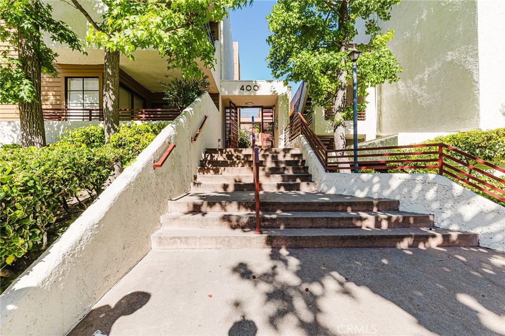 Residential Lease in Glendale 2