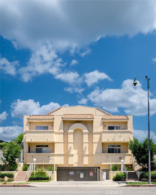 apt-202-13801 Oxnard St, Van Nuys, CA, 91401-3978 | Card Image