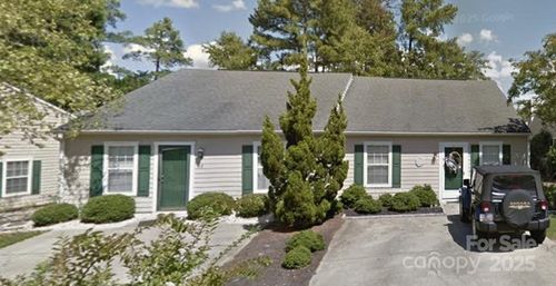 33 Heritage Village Ln, Columbia, SC, 29212-3516 | Card Image