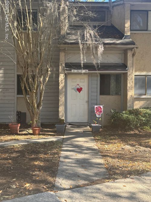 2061-3801 Crown Point Rd, JACKSONVILLE, FL, 32257-7804 | Card Image