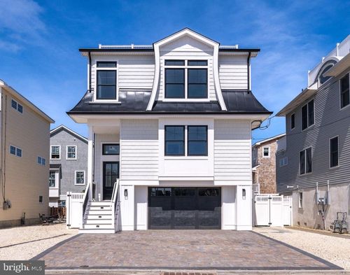 7 W 29th St, LONG BEACH TOWNSHIP, NJ, 08008-2568 | Card Image