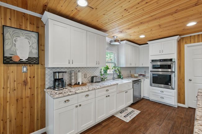 1520 Oakhurst Scenic Dr, House other with 5 bedrooms, 4 bathrooms and null parking in Fort Worth TX | Image 12