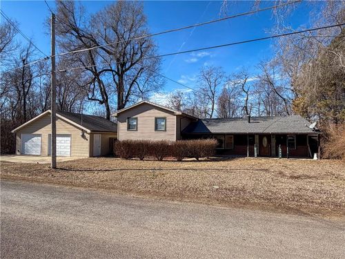 6004 Amazonia Rd, Saint Joseph, MO, 64505-3141 | Card Image