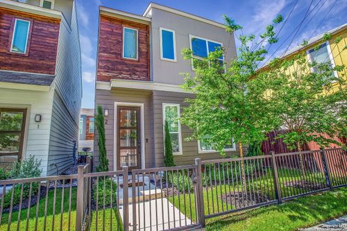 unit-2-430 Clay St, San Antonio, TX, 78204-1102 | Card Image