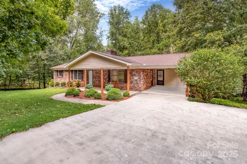 1106 Ladell Ln, Shelby, NC, 28152-7050 | Card Image