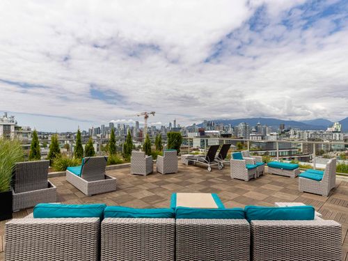 473-250 E E 6th Ave, Vancouver, BC, V5T0B7 | Card Image