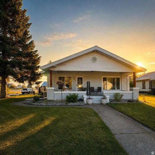 303 N Main St, Grace, ID, 83241-5276 | Card Image