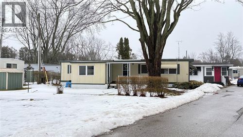 1940 London Line, Sarnia, ON, N7W1B3 | Card Image