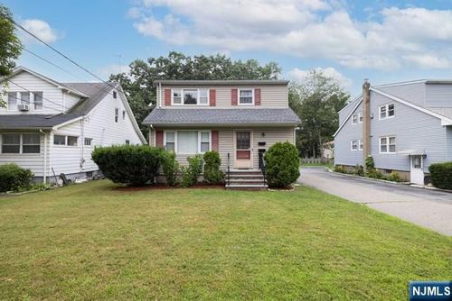 216 Ringwood Ave, Pompton Lakes, NJ, 07442-2021 | Card Image