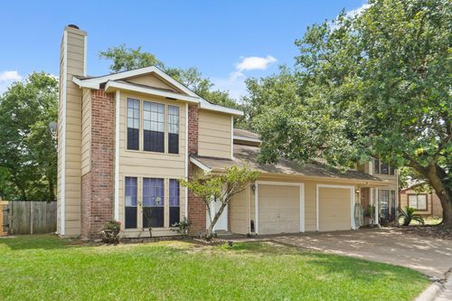 10047 Emerald Creek Dr, Houston, TX, 77070-6118 | Card Image