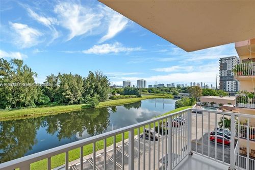 apt-507-16465 Ne 22nd Ave, North Miami Beach, FL, 33160-3725 | Card Image