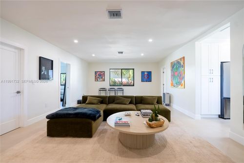 7548 Adventure Ave, North Bay Village, FL, 33141-4108 | Card Image