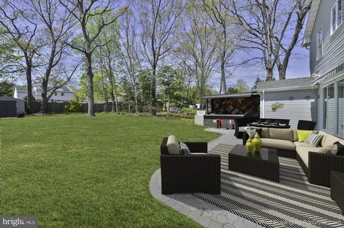 179 Gilford Ave, ISLAND HEIGHTS, NJ, 08732-7756 | Card Image