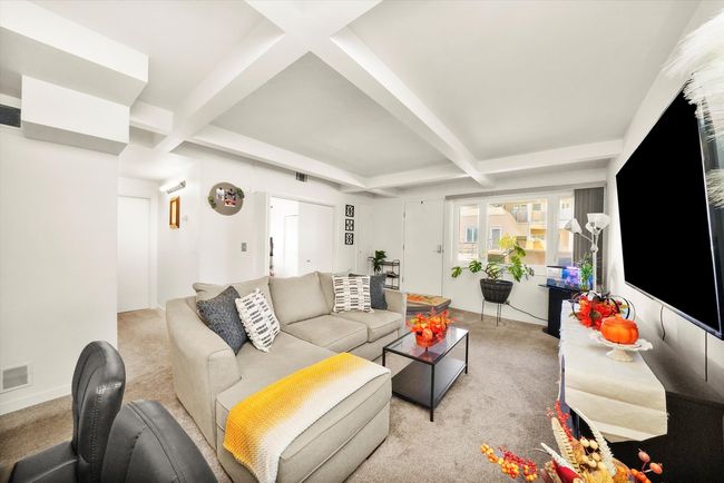 APT-209 - 6337 Roosevelt Rd, Condo with 2 bedrooms, 2 bathrooms and 2 parking in Berwyn IL | Image 11