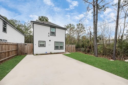 a-6004 Wedgefield St, Houston, TX, 77028-4742 | Card Image