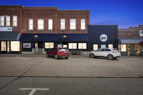 115 N Washington St, Edgewood, IA, 52042-4719 | Card Image