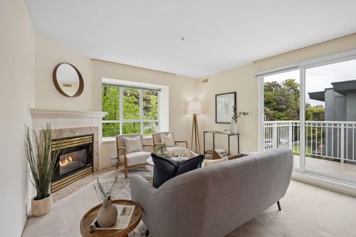302-228 E 14th Ave, Vancouver, BC, V5T2M6 | Card Image