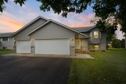 6008 Badger St, Monticello, MN, 55362-4502 | Card Image