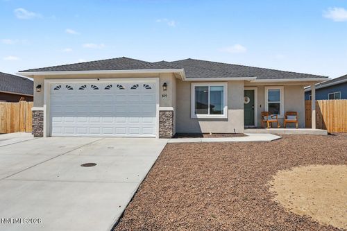 829 Great Basin Ln, Fallon, NV, 89406-4502 | Card Image