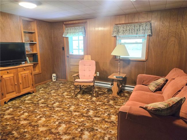 1126 Slate Point Rd, House other with 3 bedrooms, 1 bathrooms and 1 parking in Vandergrift PA | Image 16