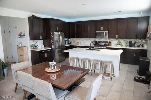 1305 Hudson Creek Pl, North Las Vegas, NV, 89084-2379 | Card Image