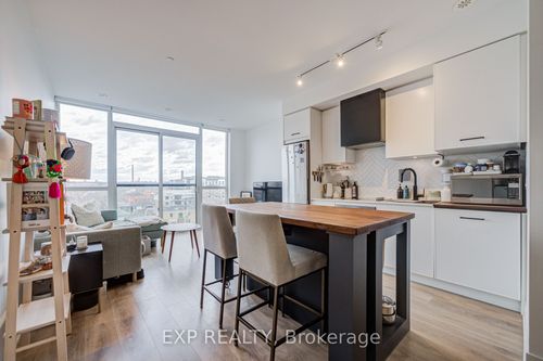 604-899 Queen St E, Toronto, ON, M4M0C8 | Card Image