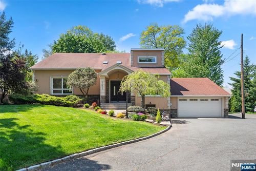 151 Church Street, Nutley, NJ, 07110 | Card Image