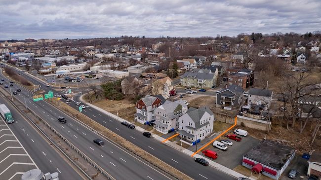 369 - 367 E Columbus Ave, Home with 9 bedrooms, 3 bathrooms and 3 parking in Springfield MA | Image 11