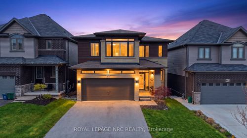 4071 Thomas St, Beamsville, ON, L3J0S5 | Card Image