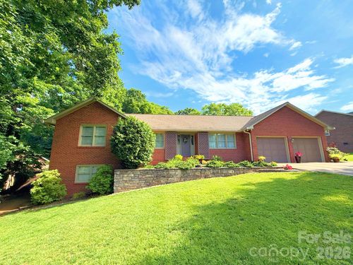 7029 Forest Hills Dr, Denver, NC, 28037-8218 | Card Image