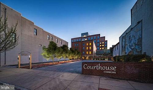 apt-401-50 N Duke St, YORK, PA, 17401-1244 | Card Image