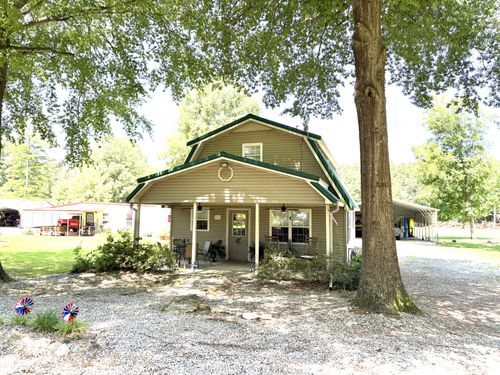 104 Rickman Dr, Springville, TN, 38256-4866 | Card Image