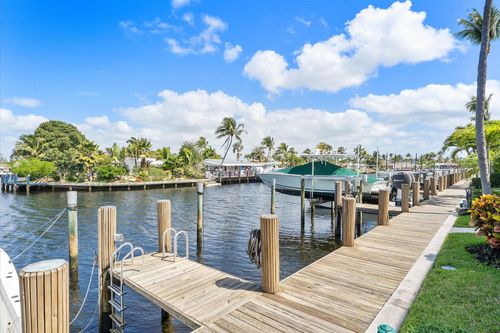 1351 Se 3rd Ave, Pompano Beach, FL, 33060-9325 | Card Image