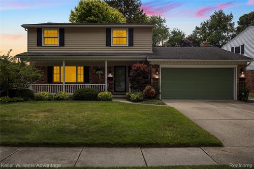 34919 Grove Dr, Livonia, MI, 48154-2448 | Card Image