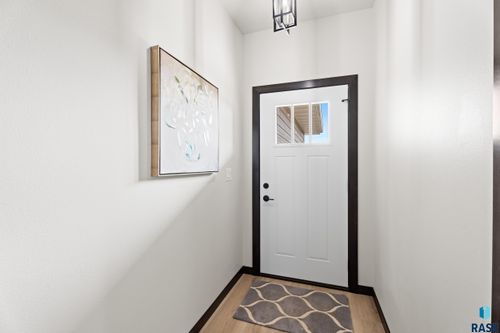 1107 S Foss Ave Avenue, Sioux Falls, SD, 57110 | Card Image