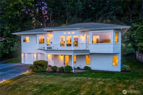 837 Shoshone Dr, La Conner, WA, 98257-9621 | Card Image