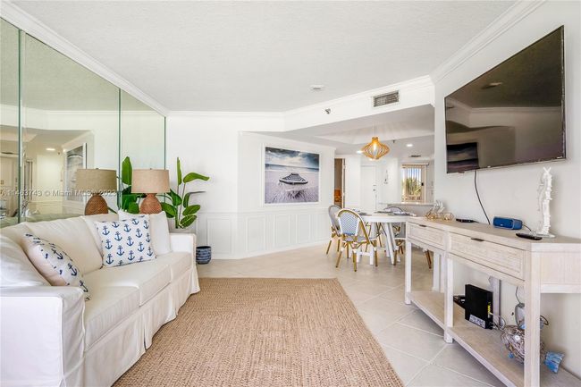 405 - 3870 N Highway A1a, Condo with 2 bedrooms, 2 bathrooms and null parking in Hutchinson Island FL | Image 13