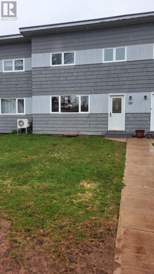 394 Queen St, Charlottetown, PE, C1A4E1 | Card Image