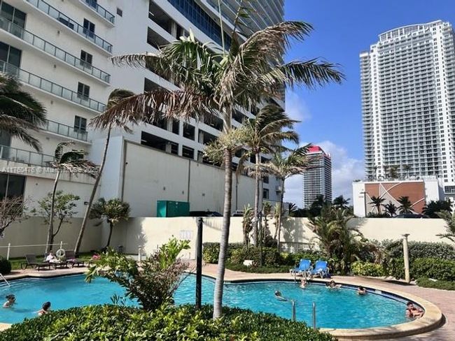 4G - 4001 S Ocean Dr, Condo with 1 bedrooms, 2 bathrooms and null parking in Hollywood FL | Image 33