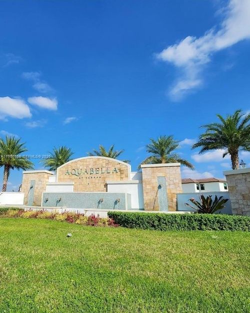 3350 W 112th St, Hialeah, FL, 33018-2202 | Card Image