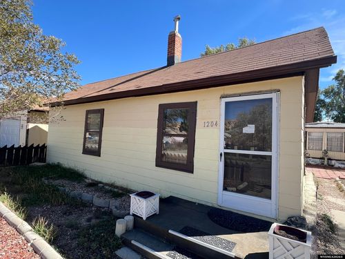 1204 11th St, Rock Springs, WY, 82901-5430 | Card Image