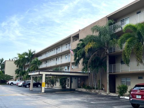 406-330 Ne 26th Ave, Boynton Beach, FL, 33435-2062 | Card Image