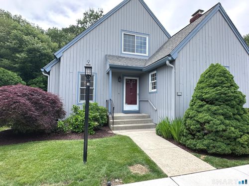 166-166 Glengarry Rd, Fairfield, CT, 06825-1168 | Card Image
