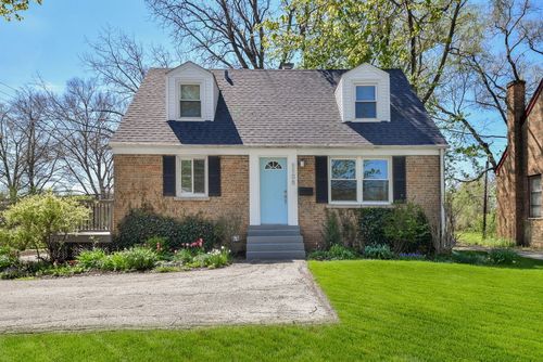 1106 Manchester Rd, Wheaton, IL, 60187-4757 | Card Image