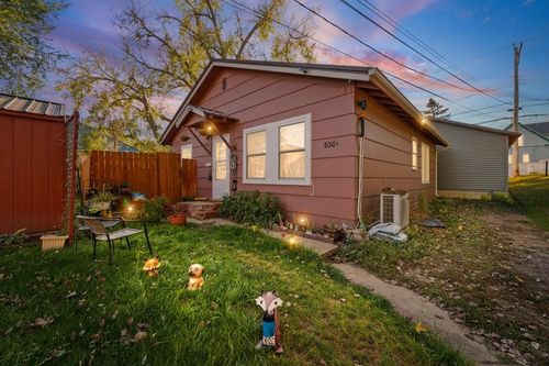 830A 7th Ave, Belle Fourche, SD, 57717-1727 | Card Image