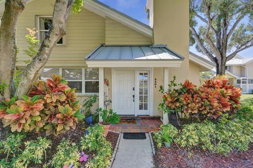 2401 Amherst Ct, Boynton Beach, FL, 33436-9002 | Card Image